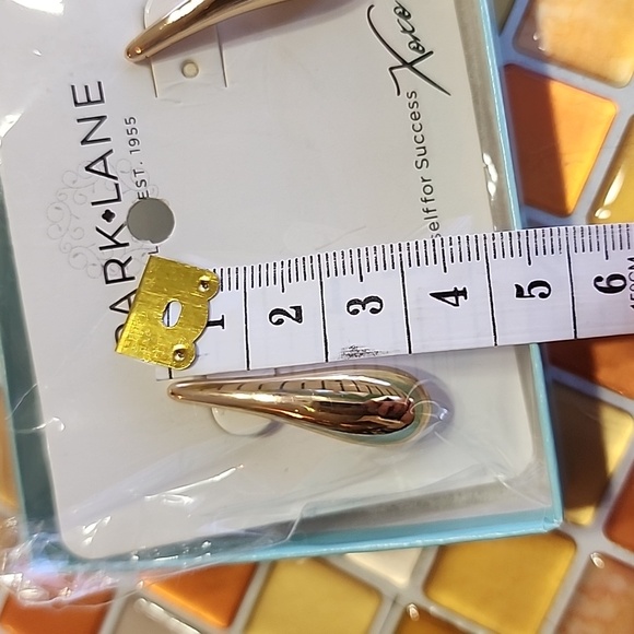 NIB! "Park Lane" Monaco Earrings 💛 - Picture 5 of 5